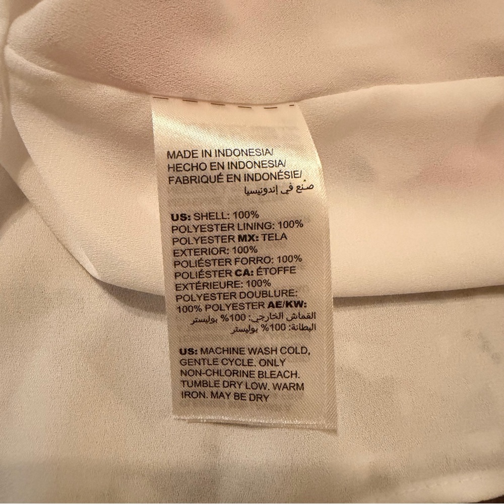 WHBM neck floral long sleeve blouse - Picture 7 of 7